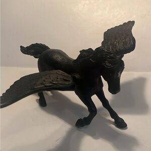 PAPO Fantasy Figure 2007. #39068 Black Pegasus Horse Wings 8.5” Wing Span.